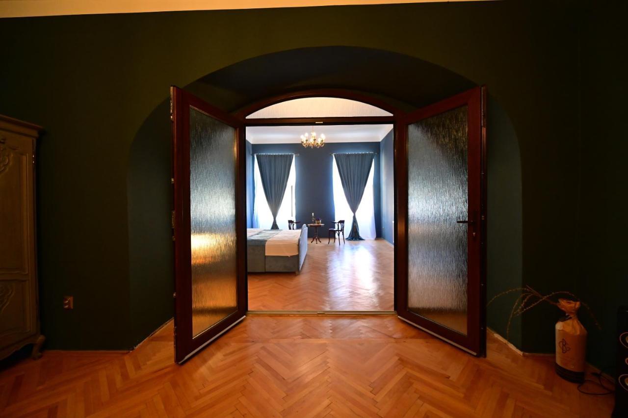 סיביו Lovely 2 Bedroom Apartment In Historic City Center מראה חיצוני תמונה