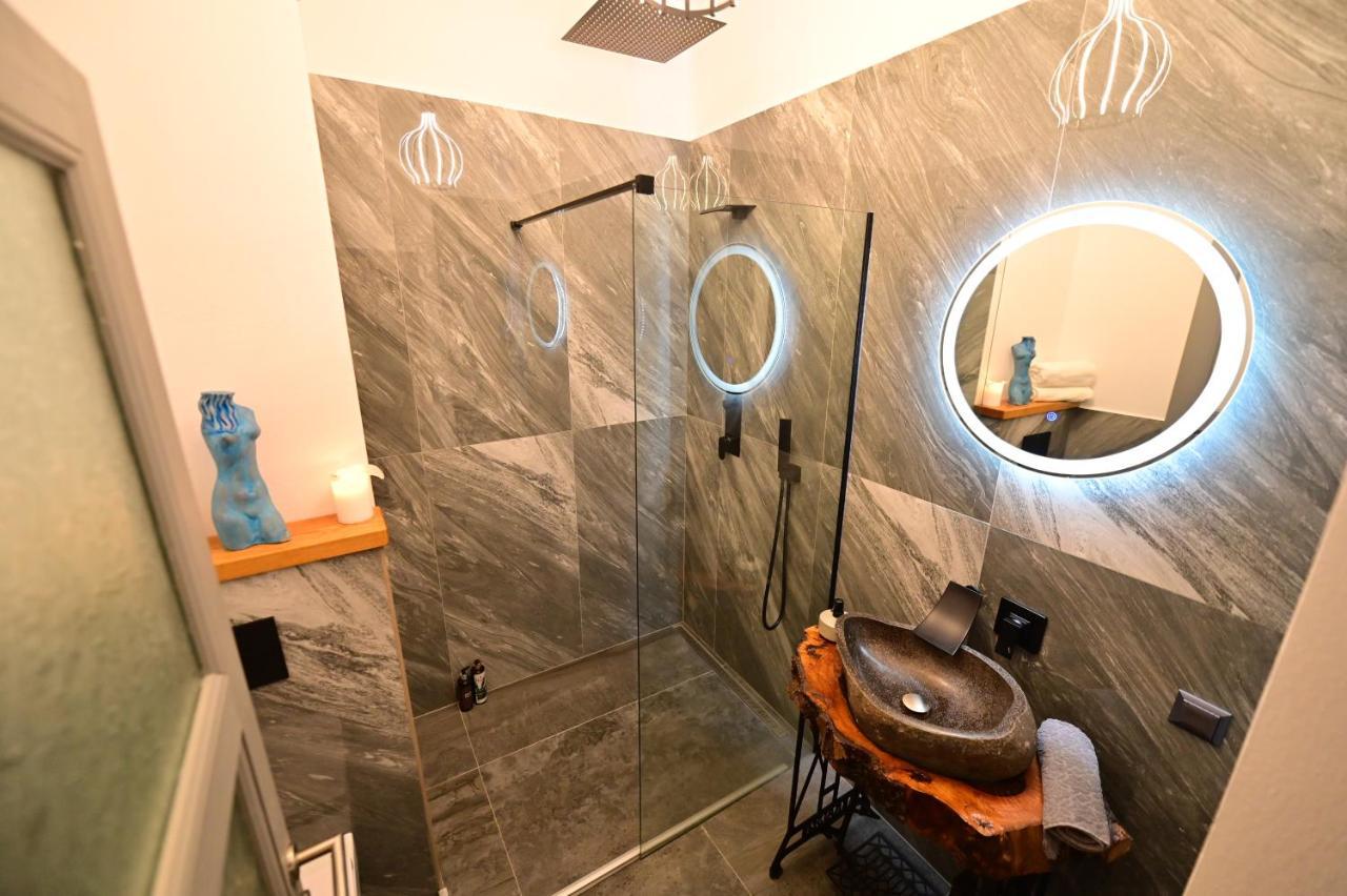 סיביו Lovely 2 Bedroom Apartment In Historic City Center מראה חיצוני תמונה